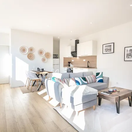 Le Repos Du Melomane - A 1h De Lyon Climatise Apartment *